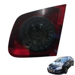 Lanterna Tras Tampa Dir Fumê Vw Jetta 2008 1k5945094 Detalhe