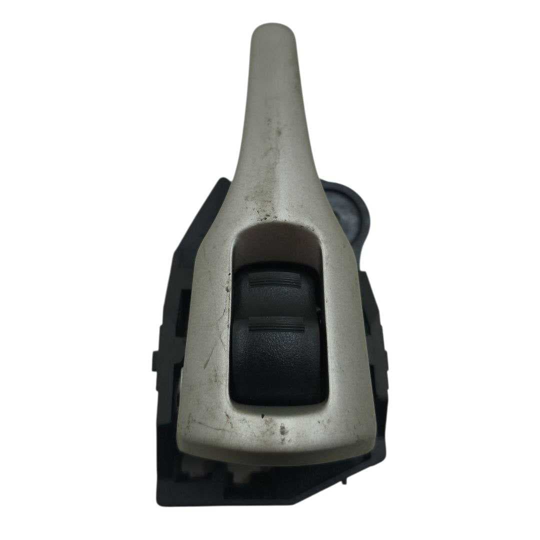 Maçaneta Dianteira Esquerda Toyota Corolla 2011 Detalhe