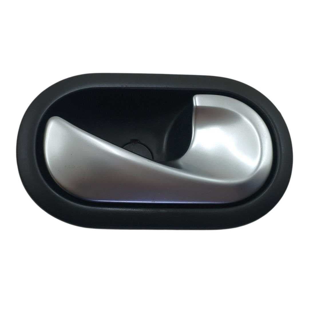 Maçaneta Interna Esquerda Renault Megane 2008 2009 820002848