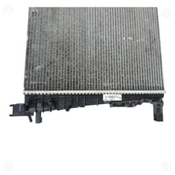 Radiador Renault Sandero 2015 2016 2017 214101666r Detalhe